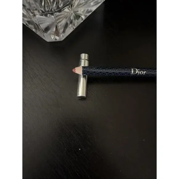 Dior Crayon Contour Levres Lipliner Pencil 463 Rose Candi 0.04 oz (226) - Picture 5 of 5